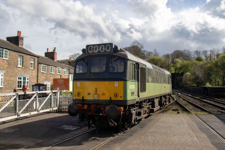 D7628 on the North Yorkshire Moors Railway. // Credit: Kenny Felstead