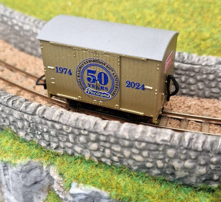 PECO limited edition anniversary wagon. // Credit: PECO