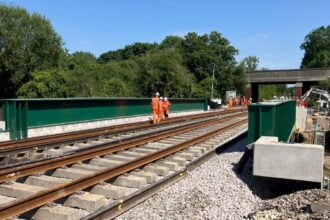 Section of Chiltern main line reopens following five-day closure