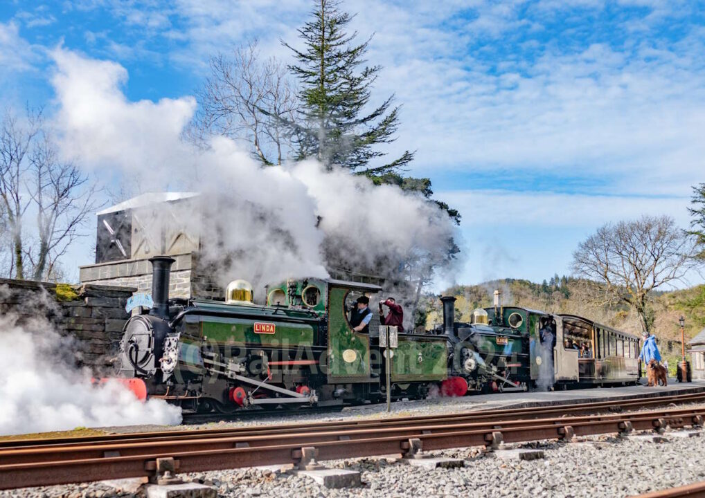 Linda and Blanche depart Tan-y-Bwlch, Ffestiniog Railway