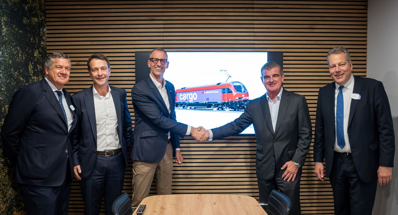 Contract signing between Stadler and SBB Cargo - Stadler