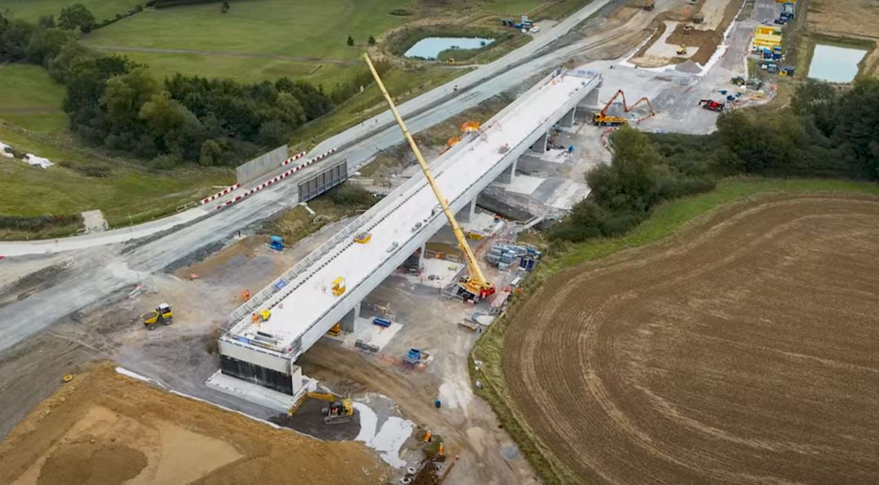 Constructing Highfurlong Brook Viaduct. // Credit: HS2