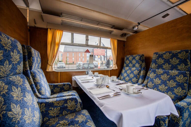 A table for 4 in Pullman class. // Credit: Vintage Trains