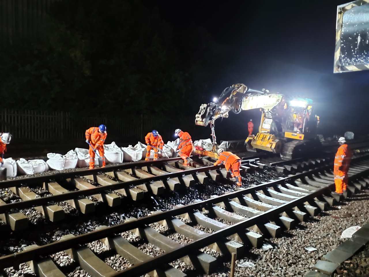 Track relaying on the Tyne & Wear system - Tyne and Wear Metro