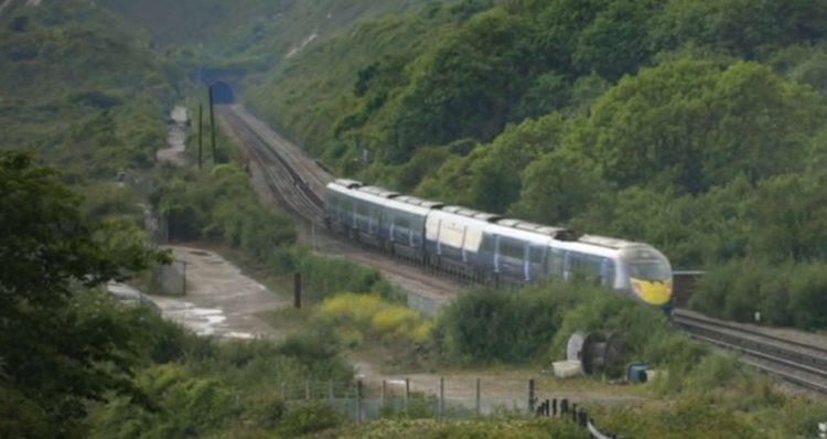 The railway line through Folkestone Warren.  // Credit: Network Rail