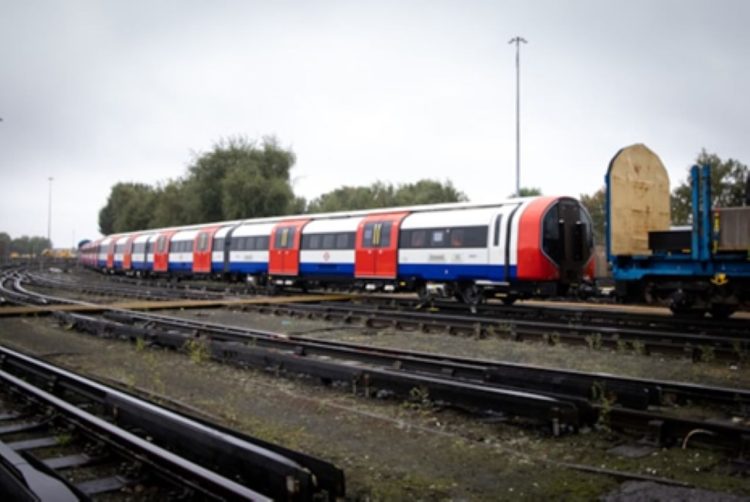 New Piccadilly Line -Tog arriving at his new home in London - TFL