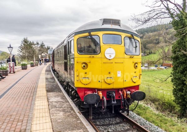 D5310 at Corwen on the Llangollen Railway