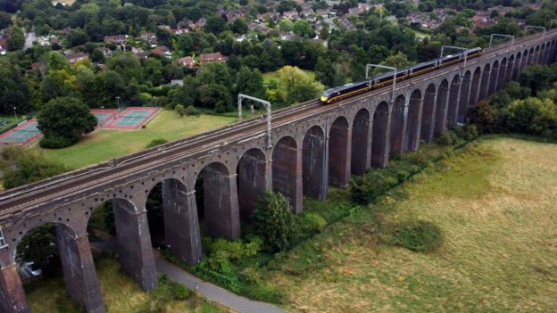 Grand Central train on ETCS testing at Welwyn viaduct - Network Rail