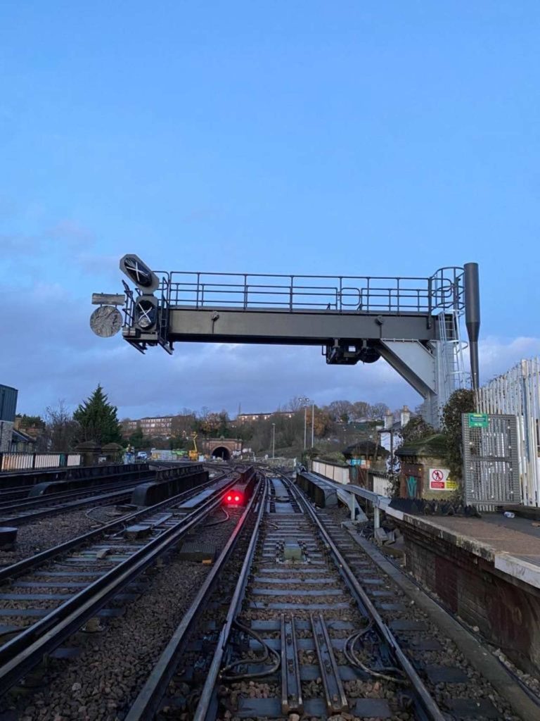 New signal installation at part of the South London Signalling upgrade - Alstom