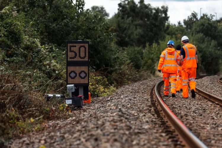 Example of digital speed restriction. // Credit: Network Rail