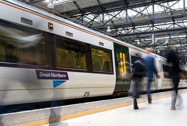 Commuters catching a Great Northern train. // Credit: Govia Thameslink Railway