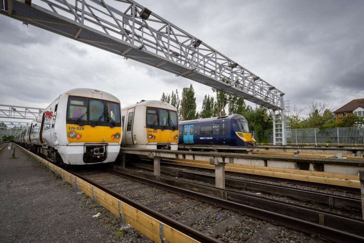 Class 376 and 707 trains at Grove Park. // Credit: Southeastern