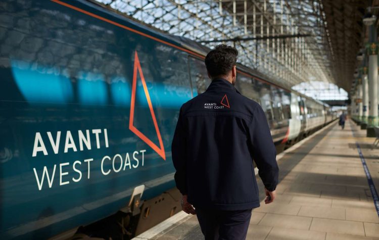 Avantie West Coast train at Manchester Piccadilly. // Credit: Avanti West Coast