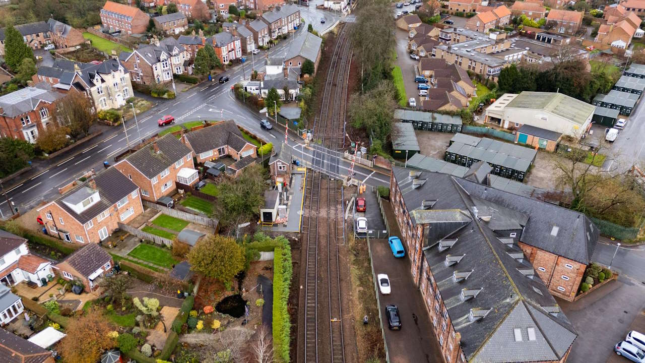 Skerne Road level crossing in Driffield. // Credit: Network Rail