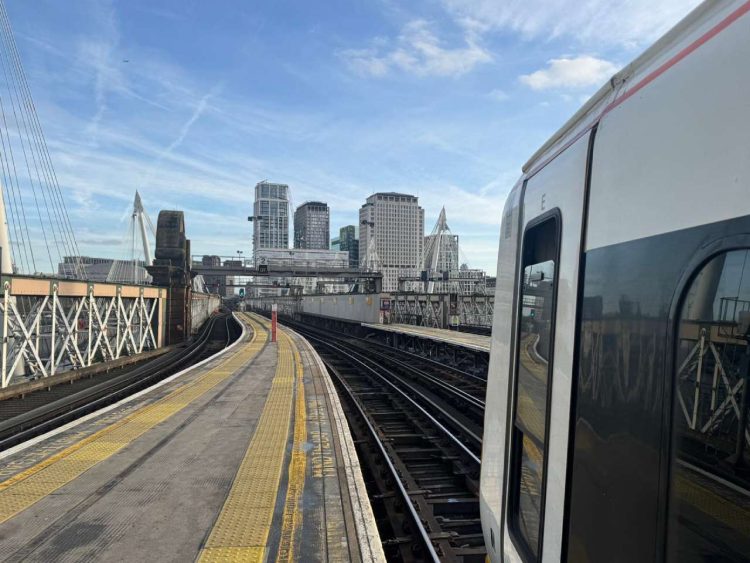 Hungerford Bridge from the platform at Charing Cross