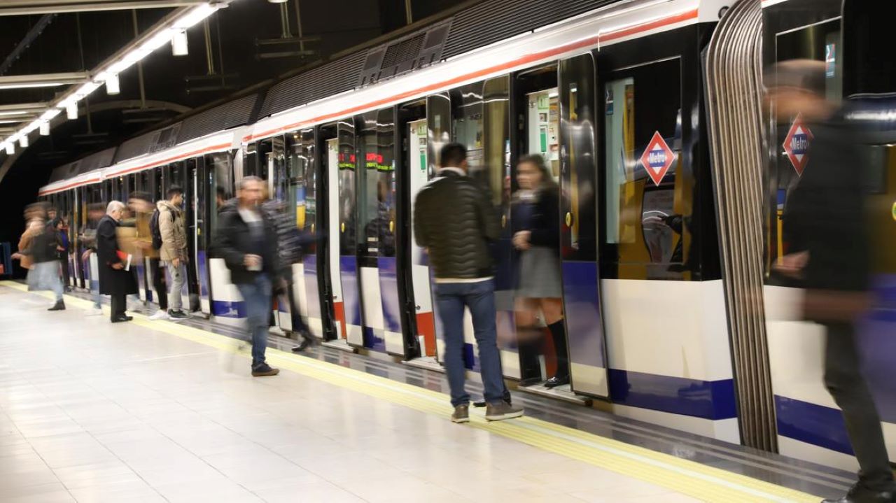 Metro train at Arganzuela Planetario - Alstom