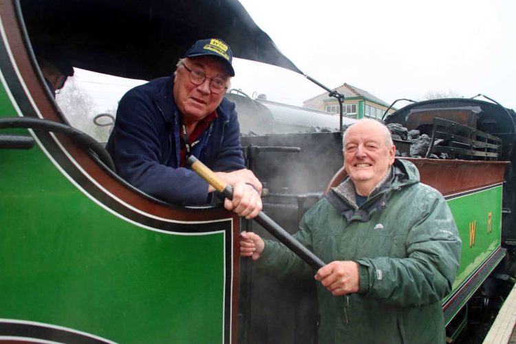 Driver Mel Cox is reunited with signalman Bob Richards. // Credit: Andrew P.W. Wright